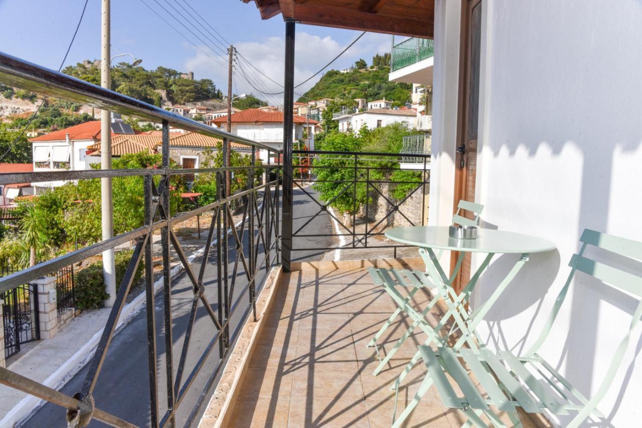 Apartmán Prana'S Castle Kyparissia Exteriér fotografie